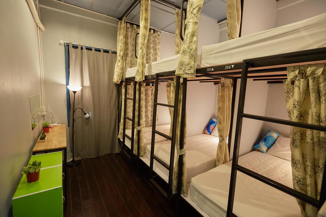 Meet Up Hostel 방콕 외부 사진