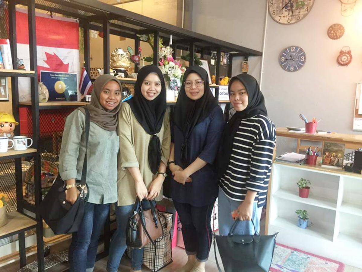 Meet Up Hostel 방콕 외부 사진