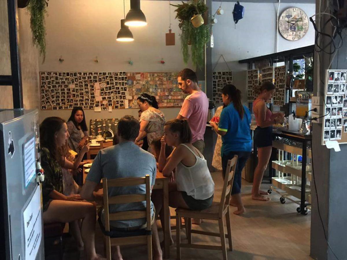 Meet Up Hostel 방콕 외부 사진